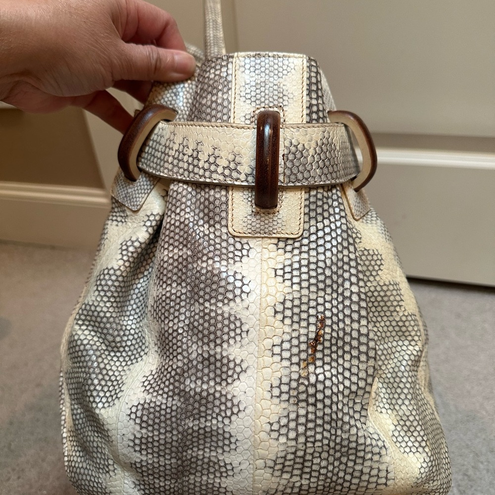 Authentic Salvatore Ferragamo Huge Apollonia Gray & Cream Bag - Picture 8 of 10